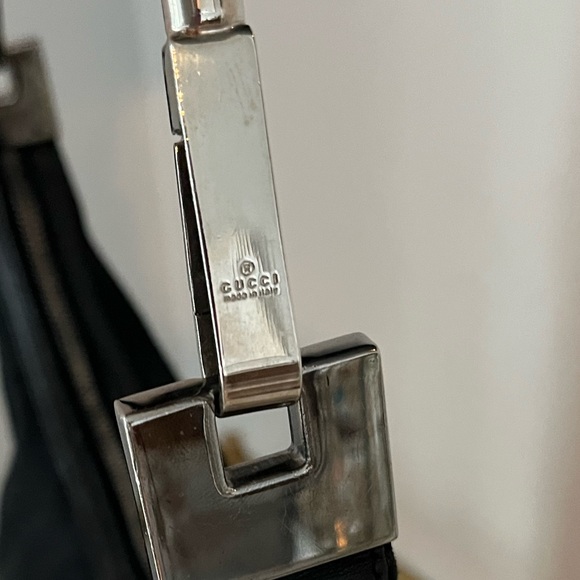 Authentic Gucci GG Canvas Shoulder Bag - Picture 5 of 12